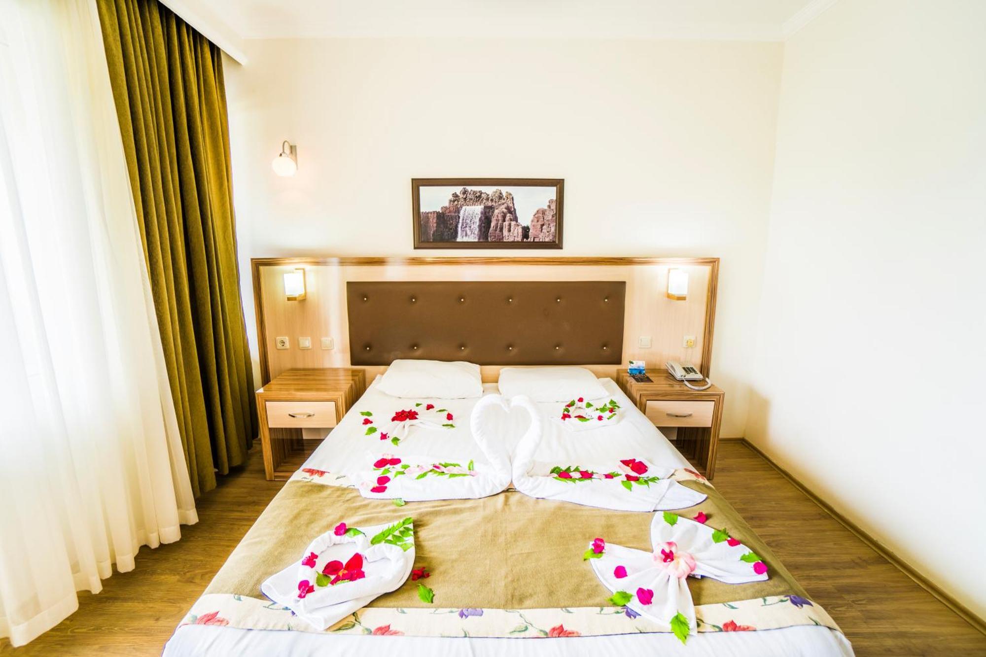 Venus Bieno Hotel Сиде Экстерьер фото